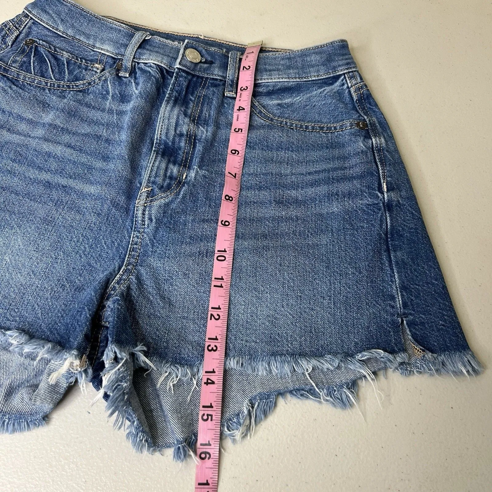 3/$30 American Eagle Denim Shorts Womens 6 Highest Rise 90s Boyfriend - Image 4
