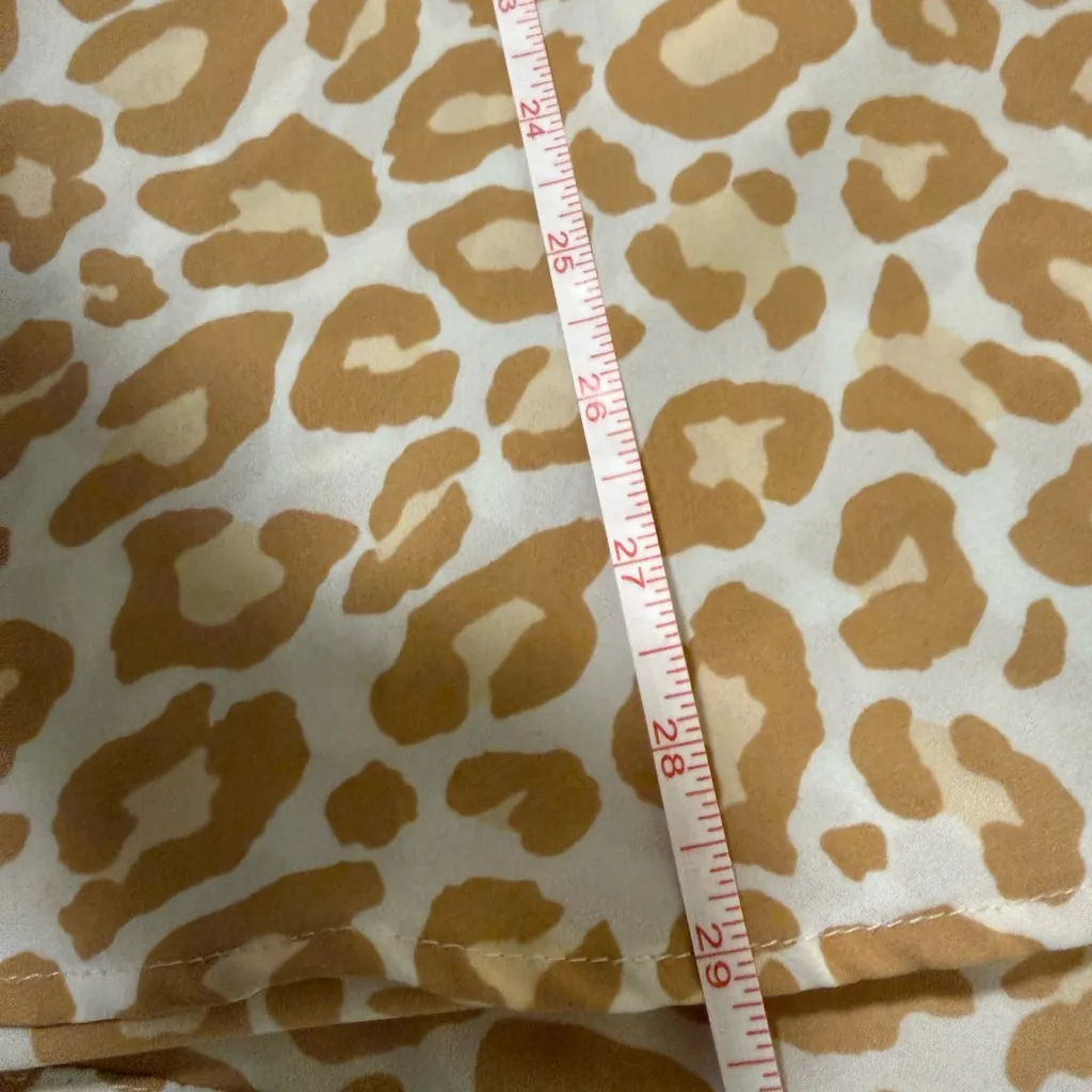 Torrid Size 3 Leopard Print Split Neck Blouse Plus Size - Image 6