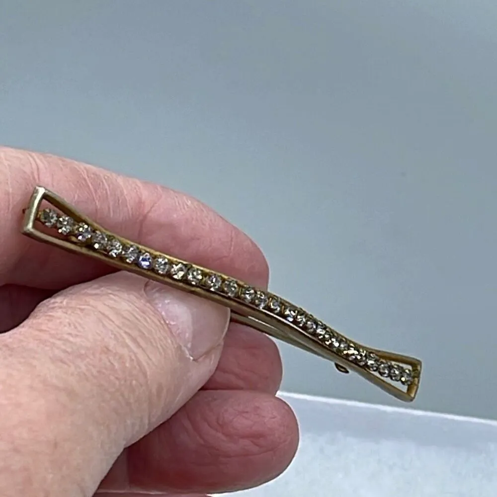 Vintage Art Deco brooch curved and covered in rhinestones.C - Image 5