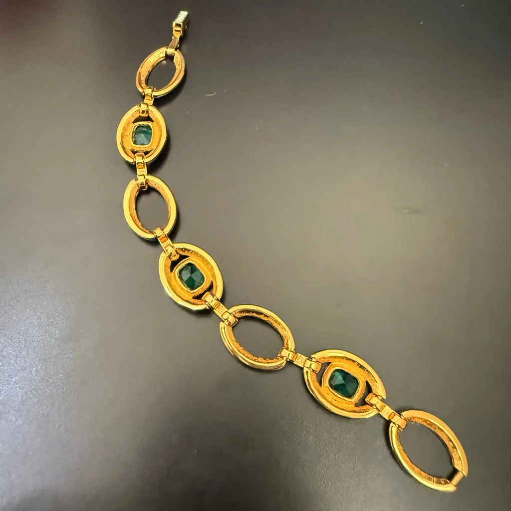 Vintage SWAROVSKI Swan Signed Emerald Green Gold-tone Link Chain Bracelet 24.4g. - Image 14