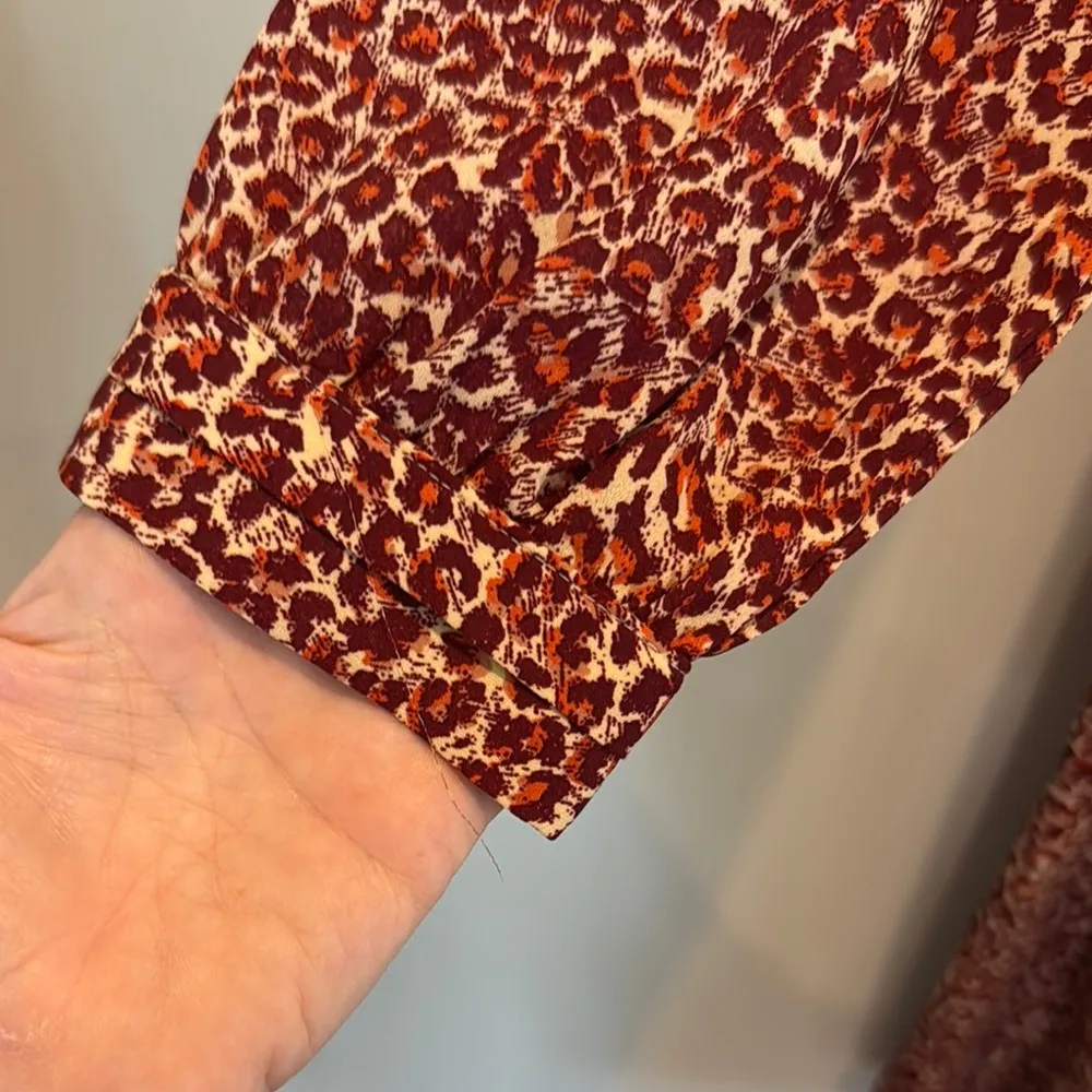 H&M Brown and Orange V-Neck Bishop Sleeve Dress - Image 4