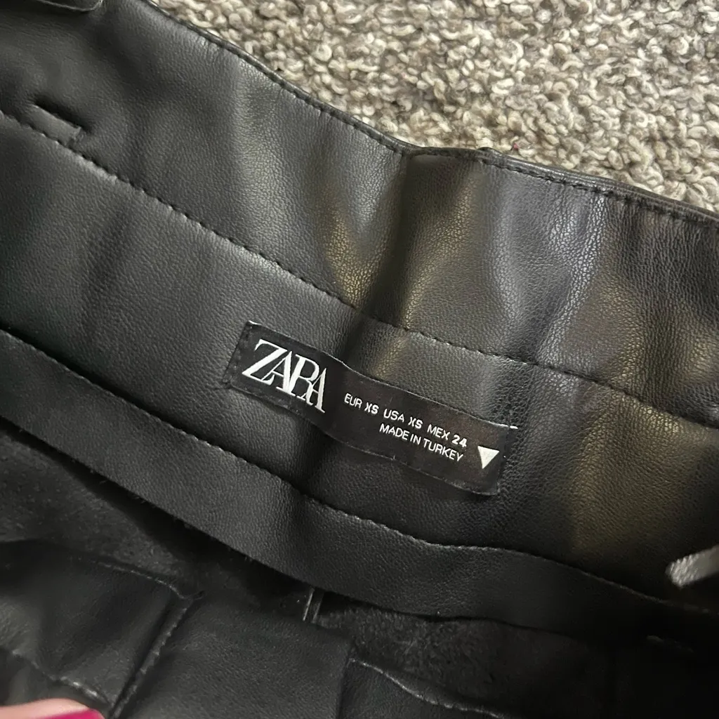 Zara Black faux Leather High Waisted Tie Belt Loop Shorts With Pockets XS - Image 2