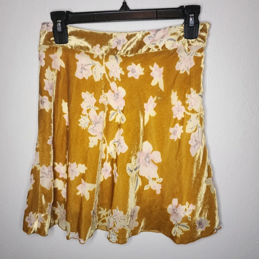 Margaux Velvet Floral Burnout Mini Skirt - Image 5