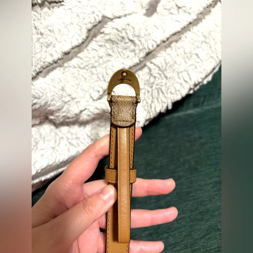 NWOT Coach Leather/Canvas Belt With Gold C Buckle, Signature logo, S Size - Image 3