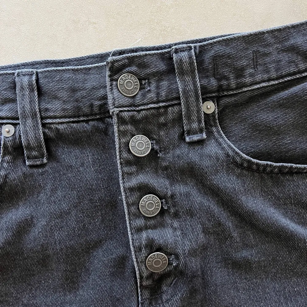 Madewell Rigid Denim A-Line Mini Skirt in Lunar Wash: Button-Front Edition 28 - Image 7