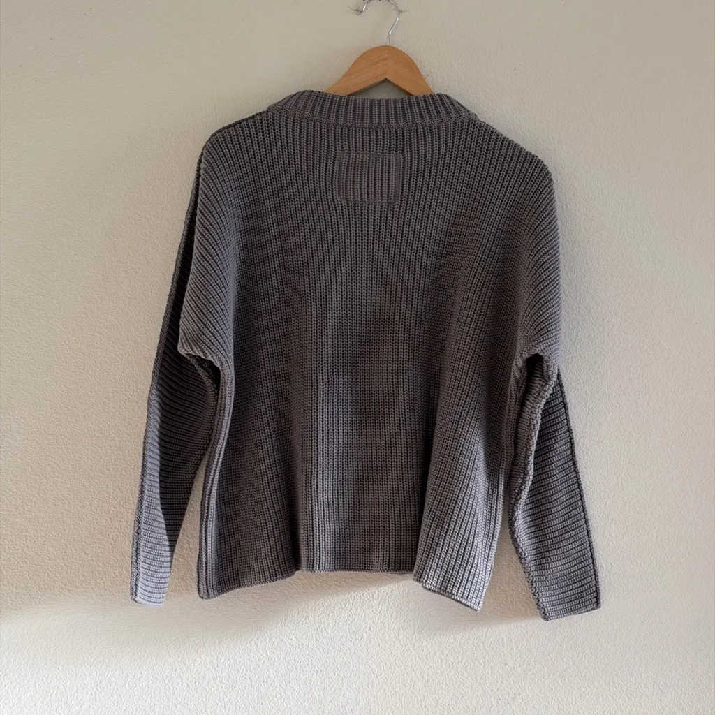 Frank & Eileen Montecito Sweater in Elephant, Size Small - Image 9