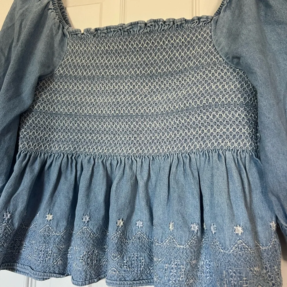 American Eagle Chambray Smocked Babydoll Square Neck Top size S - Image 7