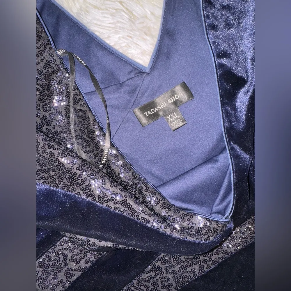 NWOT Tadashi Shoji Navy Blue Sequin Stripe Velvet Column Gown SZ XXL - Image 4