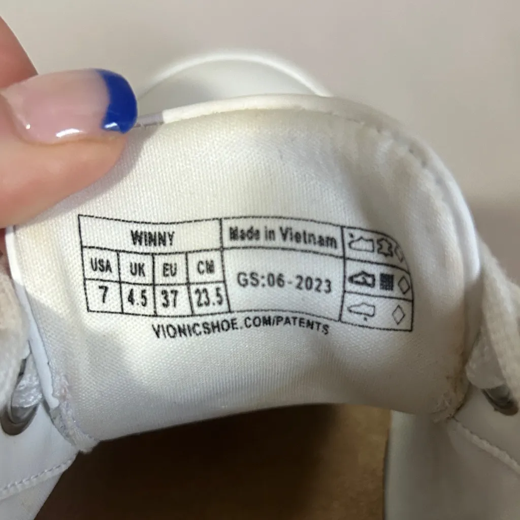 Vionic White Casual Sneakers - Image 6