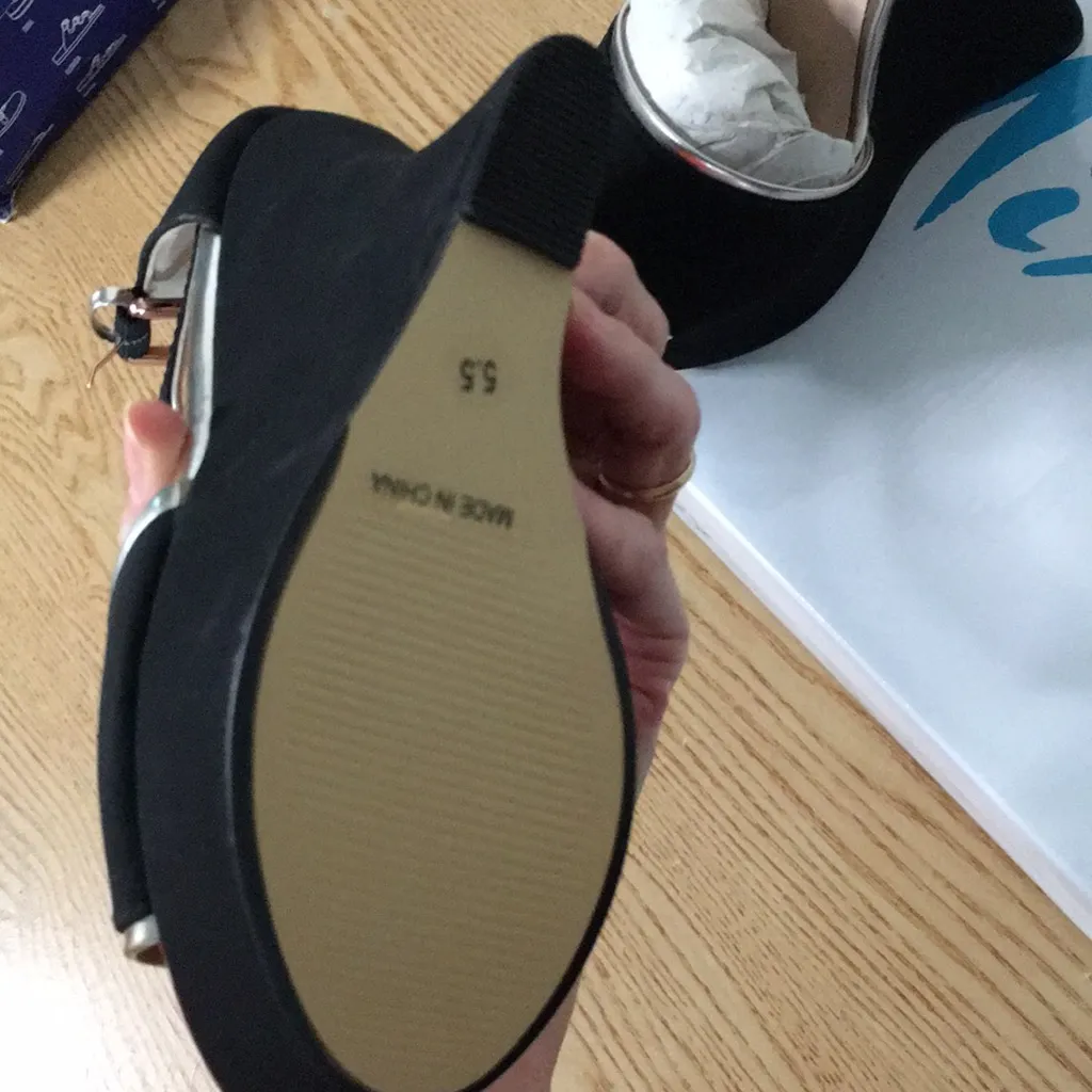 New Women’s Mixx Platform Wedge Sandals Strappy Suede Feel Black Silver Size 5.5 - Image 6