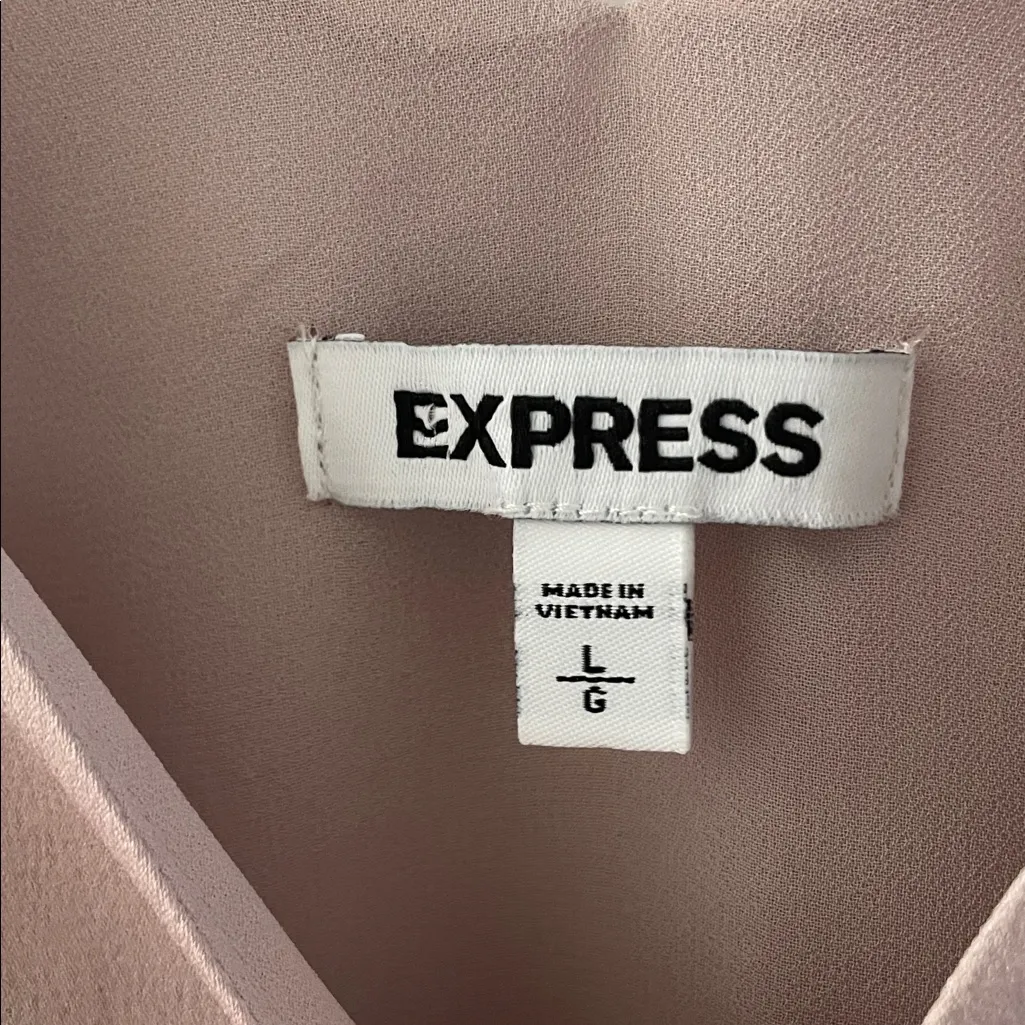 EXPRESS Crepe Sleeveless Cami Bodysuit Double V-Neck Thong Back in Mauve Size L - Image 8