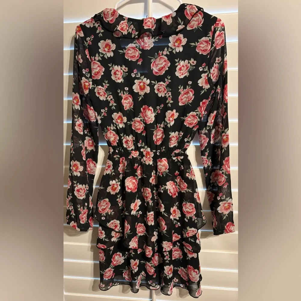 Divided  size 4 dress - Image 4