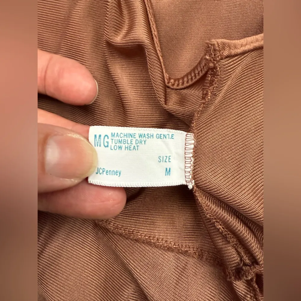 Vintage 70s JCPenney sleeveless embroidered maxi robe nightgown, size medium Tan - Image 14