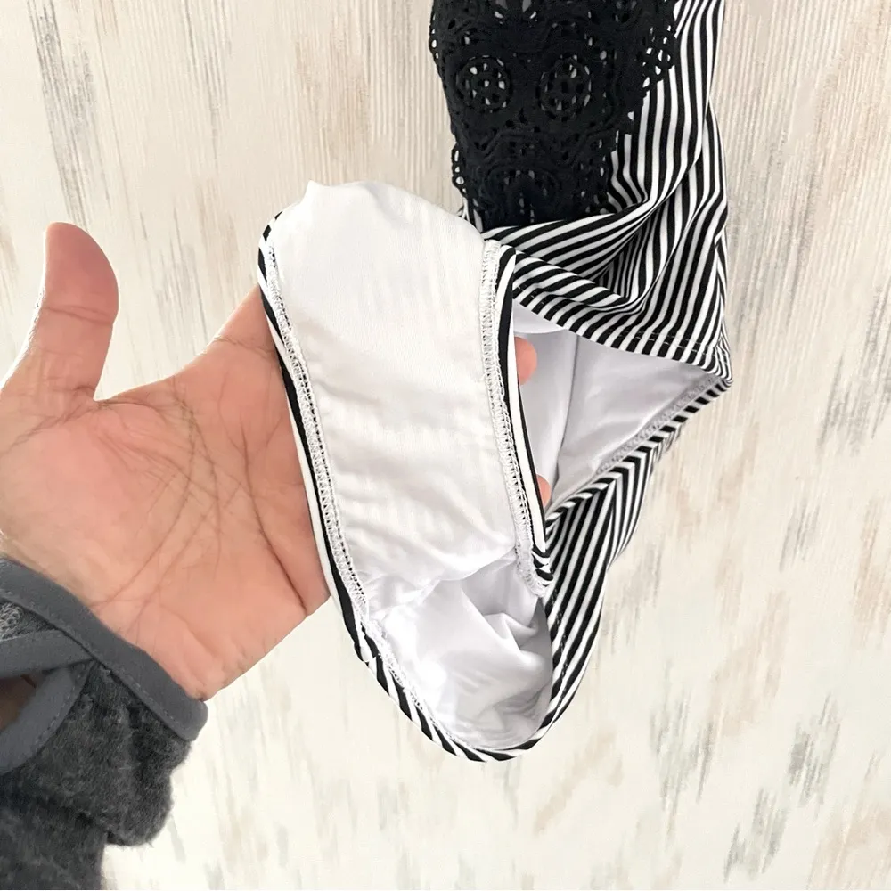 CUPSHE Women's Ladies Vintage Lace Swimwear size Large Black and White Striped - Image 10