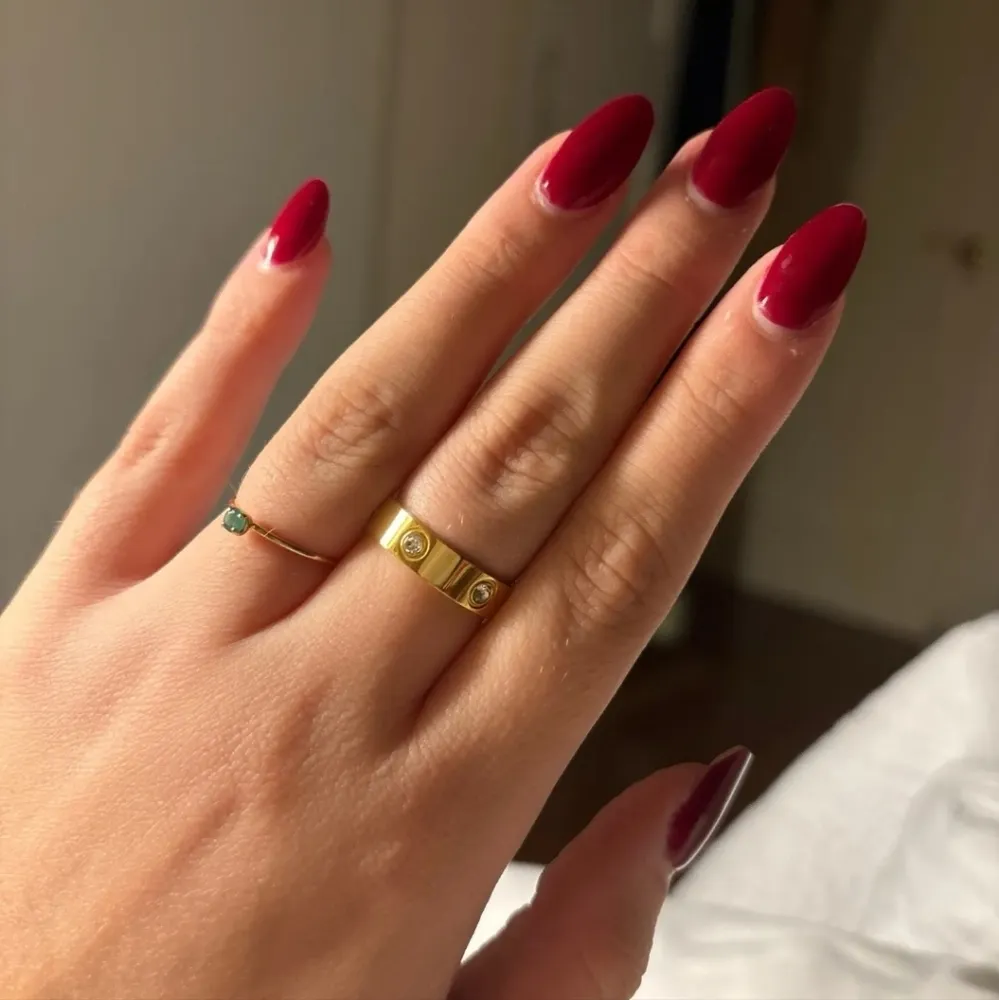 Sparkling Simulated Diamond 14k Yellow Gold Band,‎ Size 8 NWT - Image 8