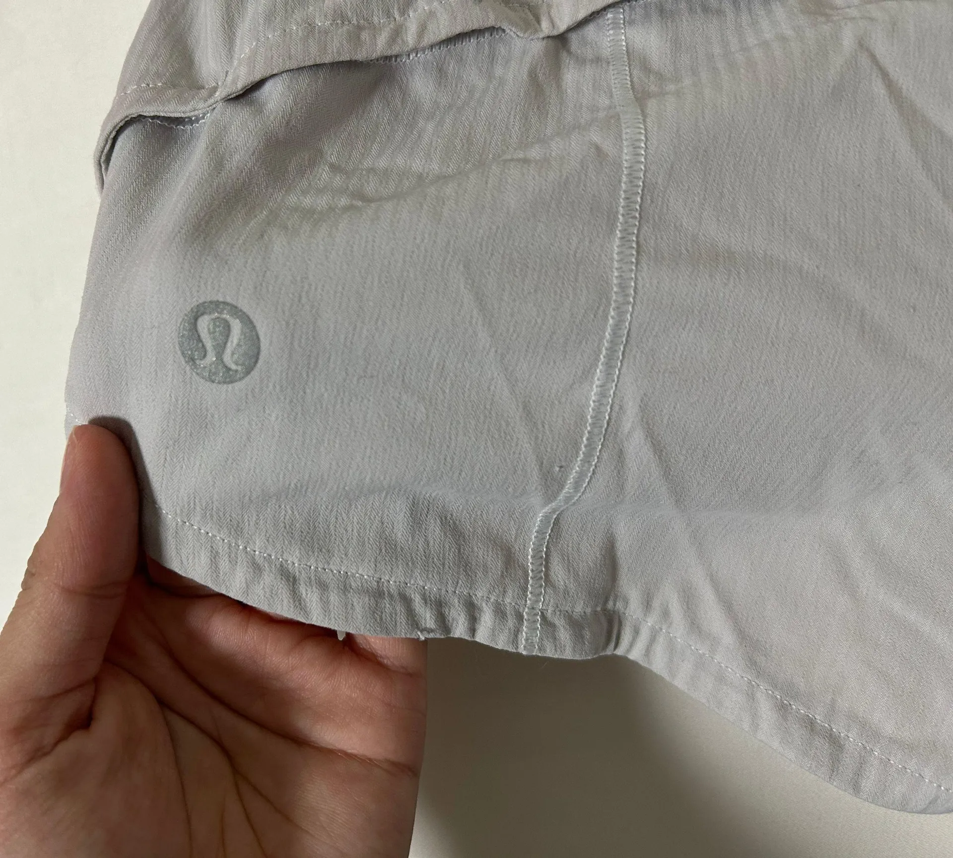 Lululemon Speed Up Shorts white - Image 4