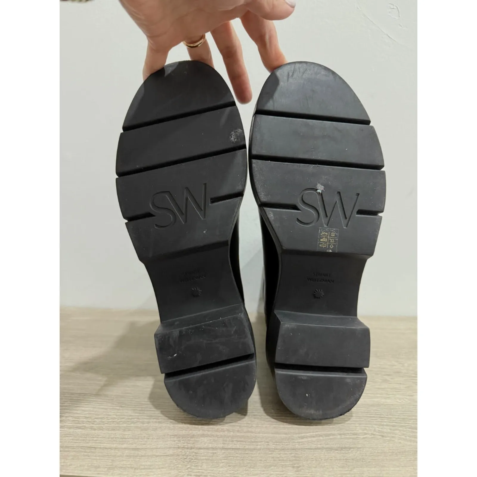 Stuart Weitzman Norah Chunky Lug Sole Ankle Chelsea Boots Black Women's Size 9.5 - Image 8