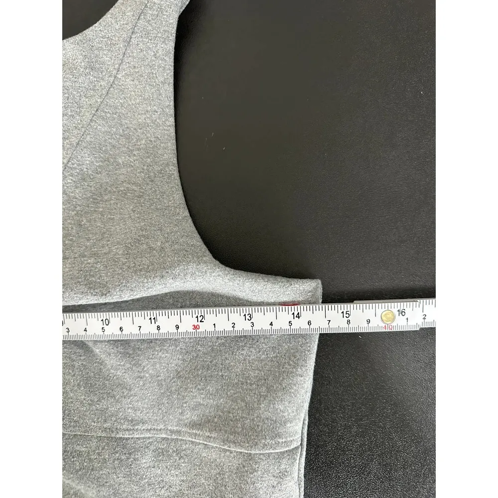 Koral Women's Gray Defense Crop Top In Cloud Sports Bra Size Medium NWT - Image 9