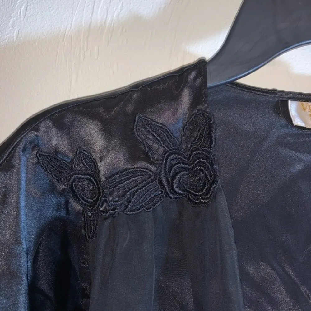 Victoria’s Secret Gold Label Open Front Black Satin Robe Small - Image 4