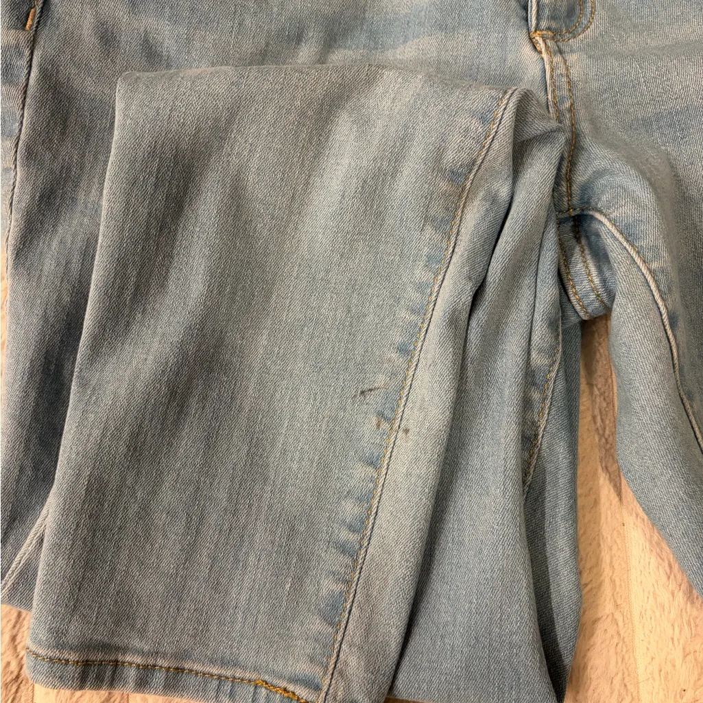 Universal Thread High Rise Skinny Jeans Size 8 - Image 5