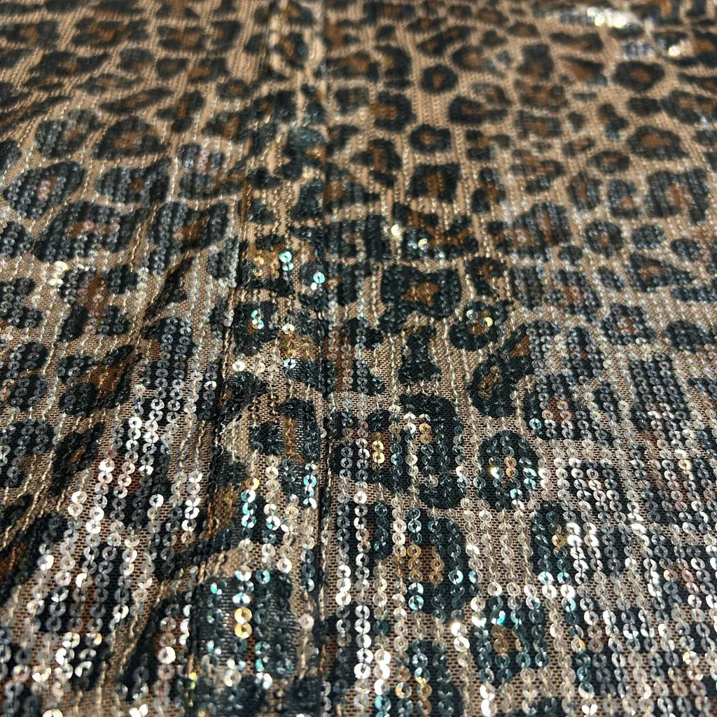 L&B Glittering Leopard Sequin Blouse 2xl - Image 8