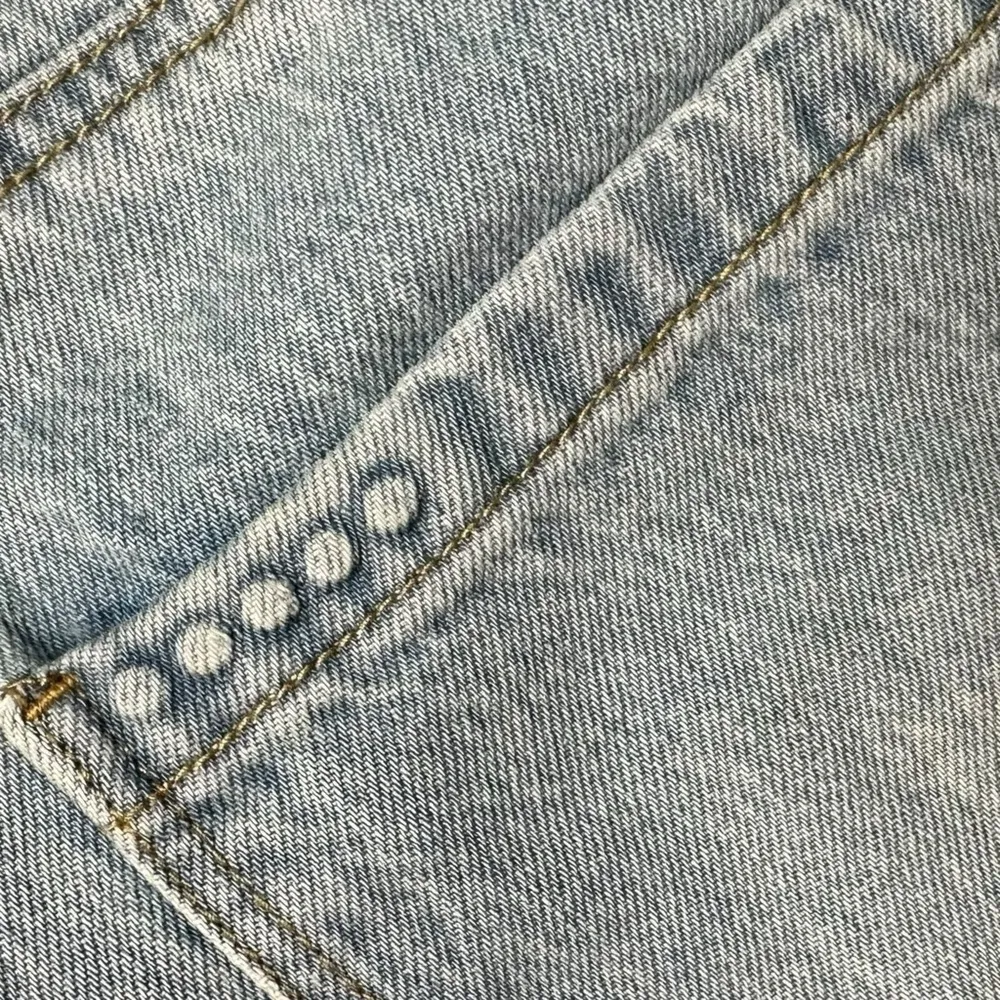 Blank NYC Jean Shorts 28 The Barrow Adrenaline Rush Cutoffs NEW NWT Revolve - Image 10