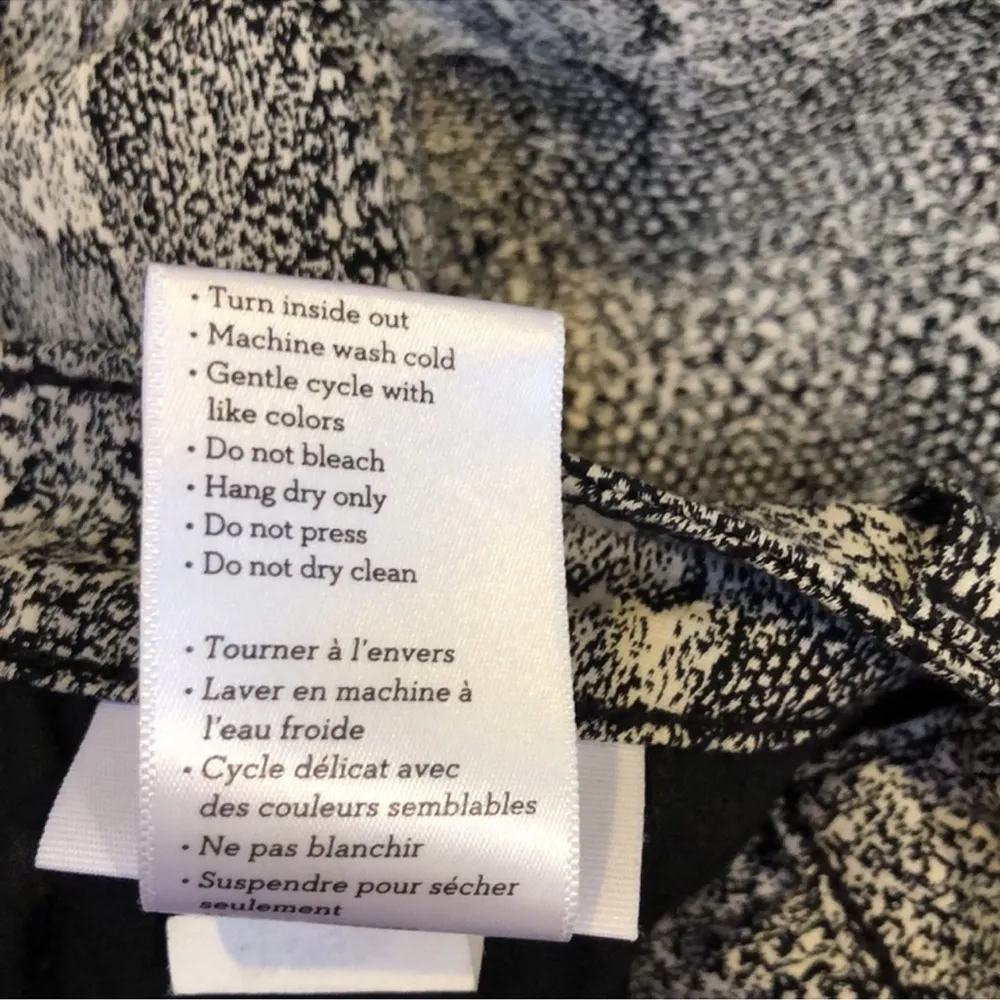 PAIGE jeans snake print pants sz 26 - Image 6