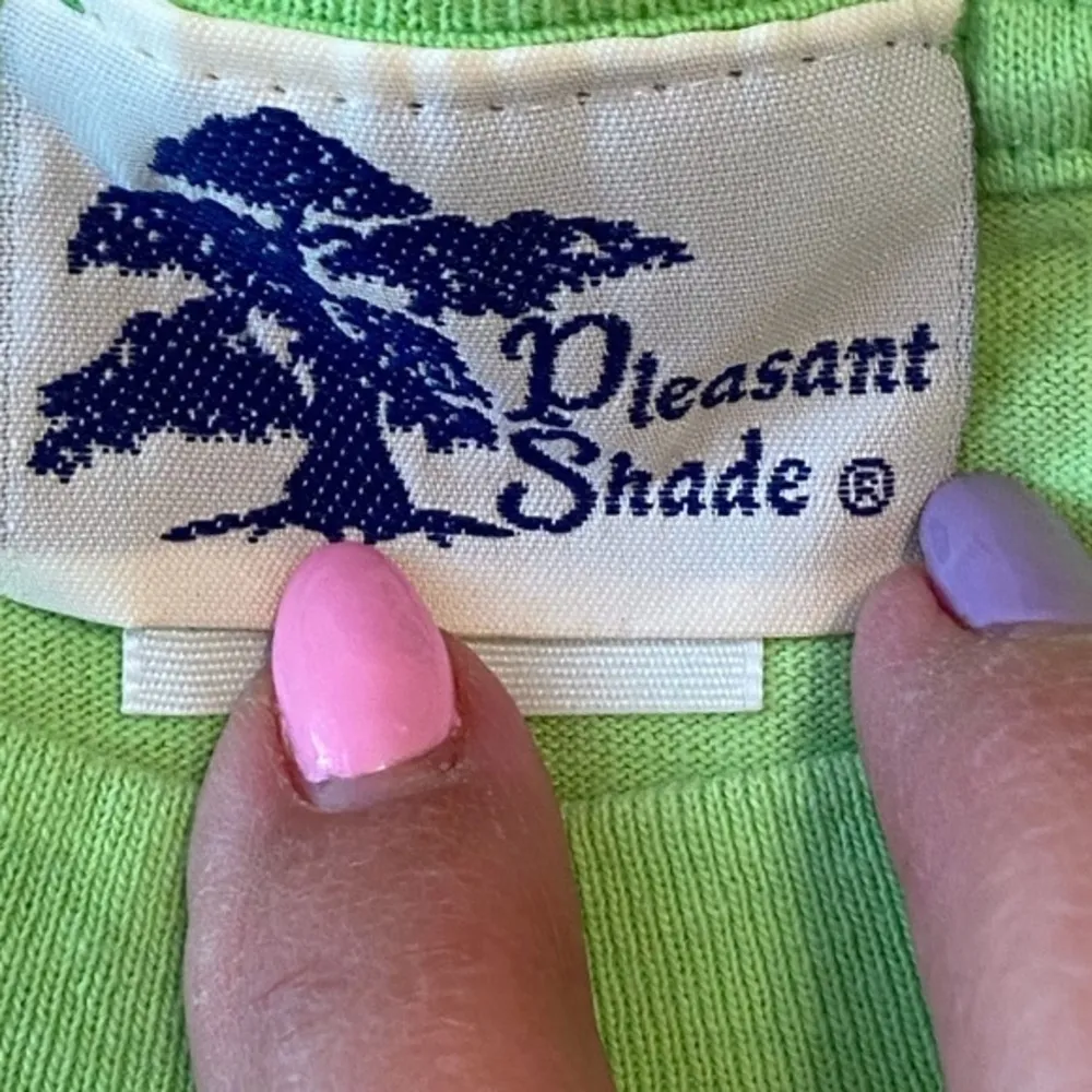 Summer Fish embroidered graphic tee shirt Size L Green Size L - Image 5