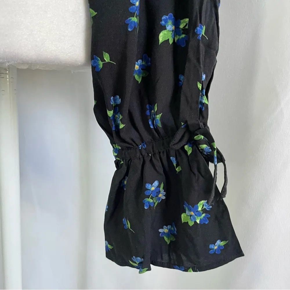 New  Floral Ruffle V-Neck Long Sleeve Blouse Black Blue Size Medium - Image 7