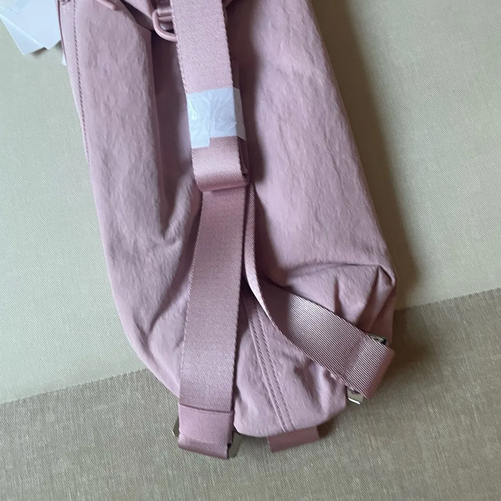 Lululemon Fast Track Bag 2.0 9L - Pink Haze - Image 9