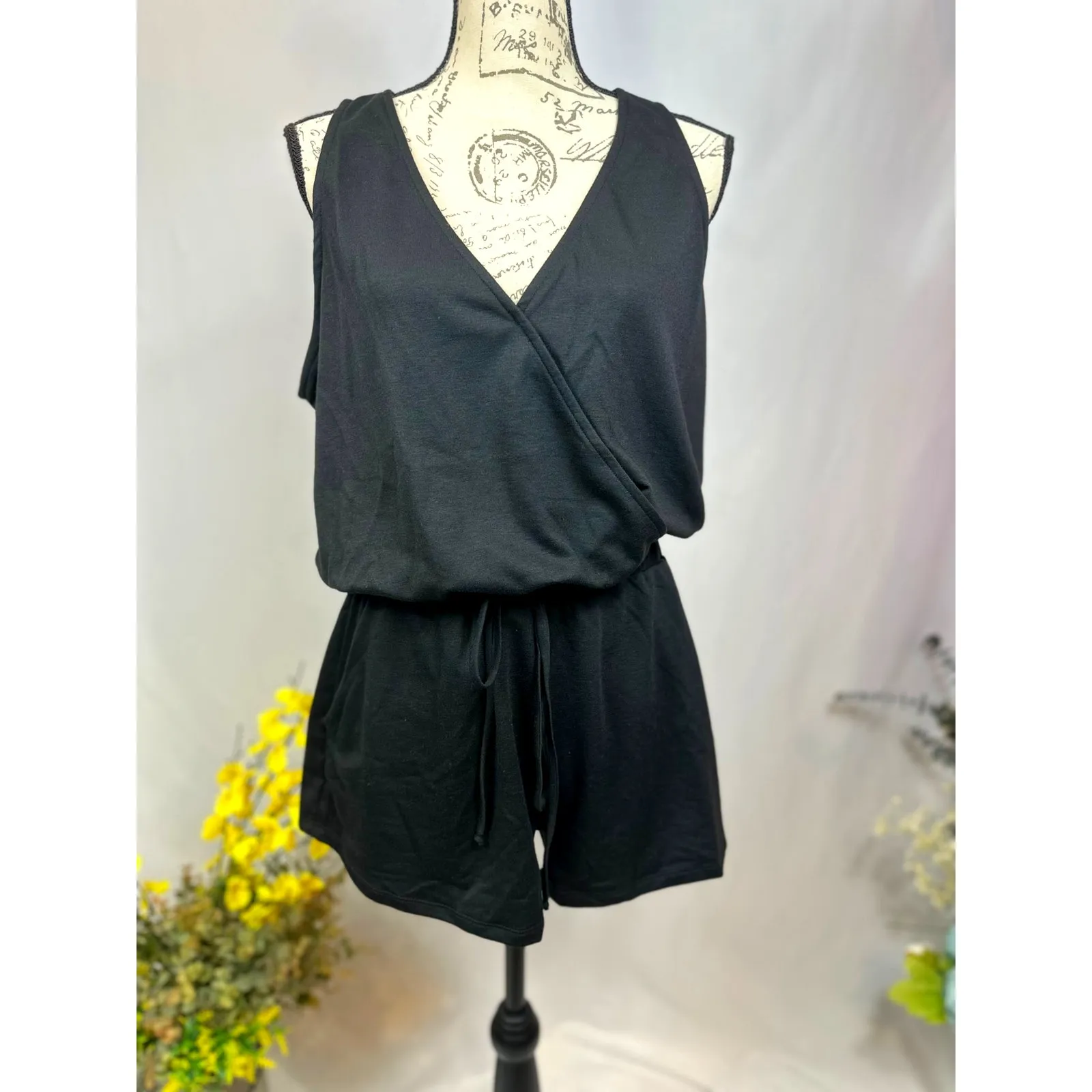 LBLC the Label Lauren Romper Drawstring Waist Pockets Black M Size M - Image 7