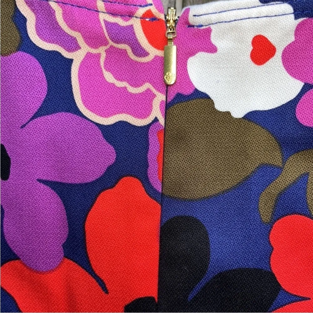 Like New Trina Turk Cosme Greenhouse Floral
Stretch Racerback Dress Size 8 - Image 8
