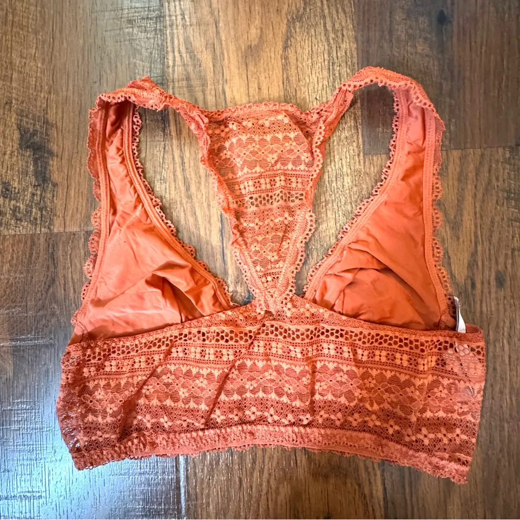 VICTORIA’S SECRET burnt orange / coral lace racerback bralette, size M - Image 3