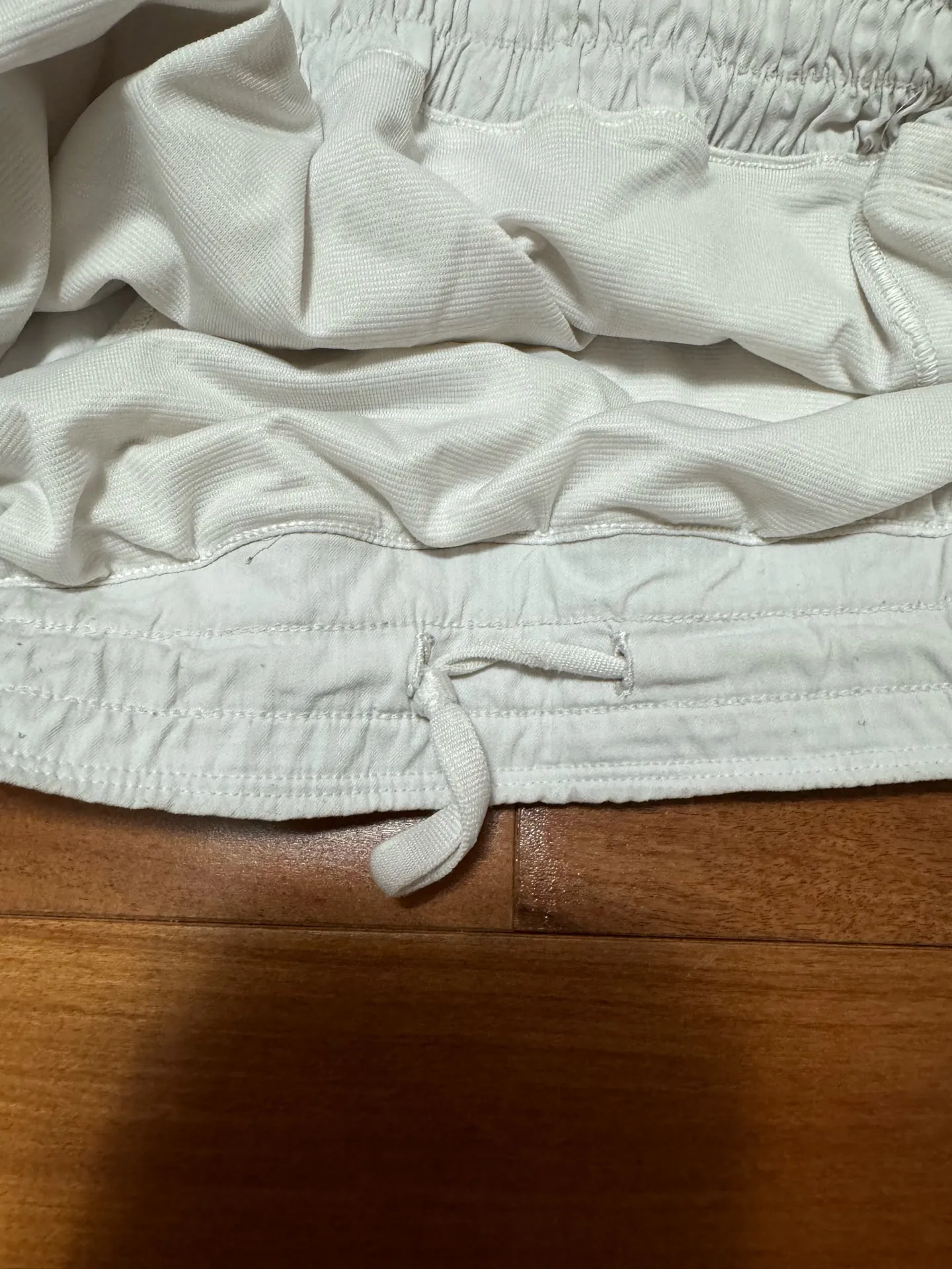 Lululemon Hotty Shorts 2.5" - Image 4