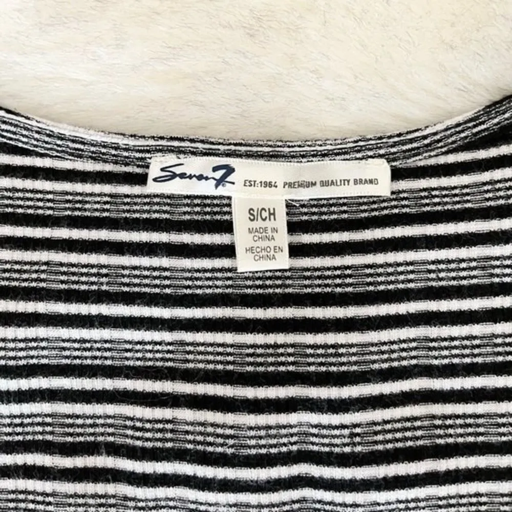 Seven 7 Striped Tie Front Ribbed Short Sleeve Blouse Shirt Top Size Small - Image 5