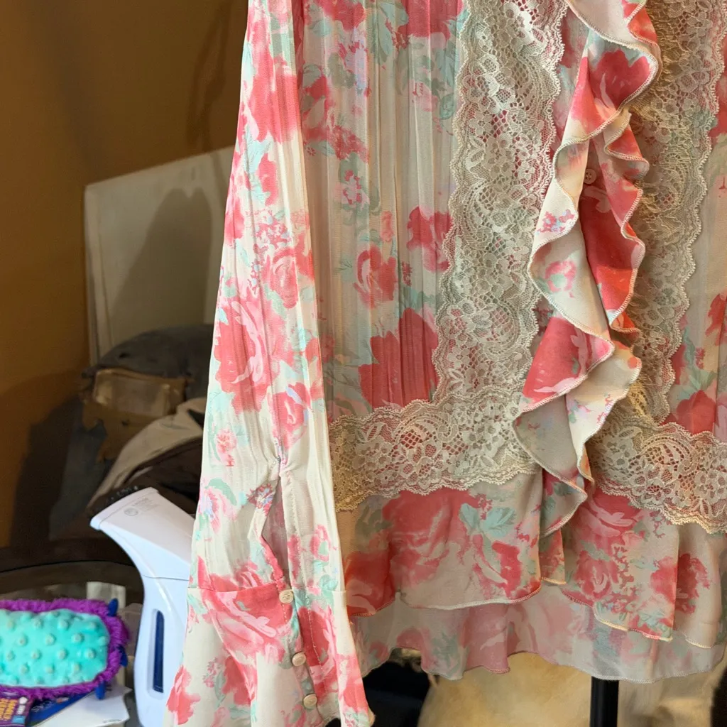 Free People Floral Ruffle Blouse - Pink and Cream NWT Boho Hippy Casual size S - Image 7