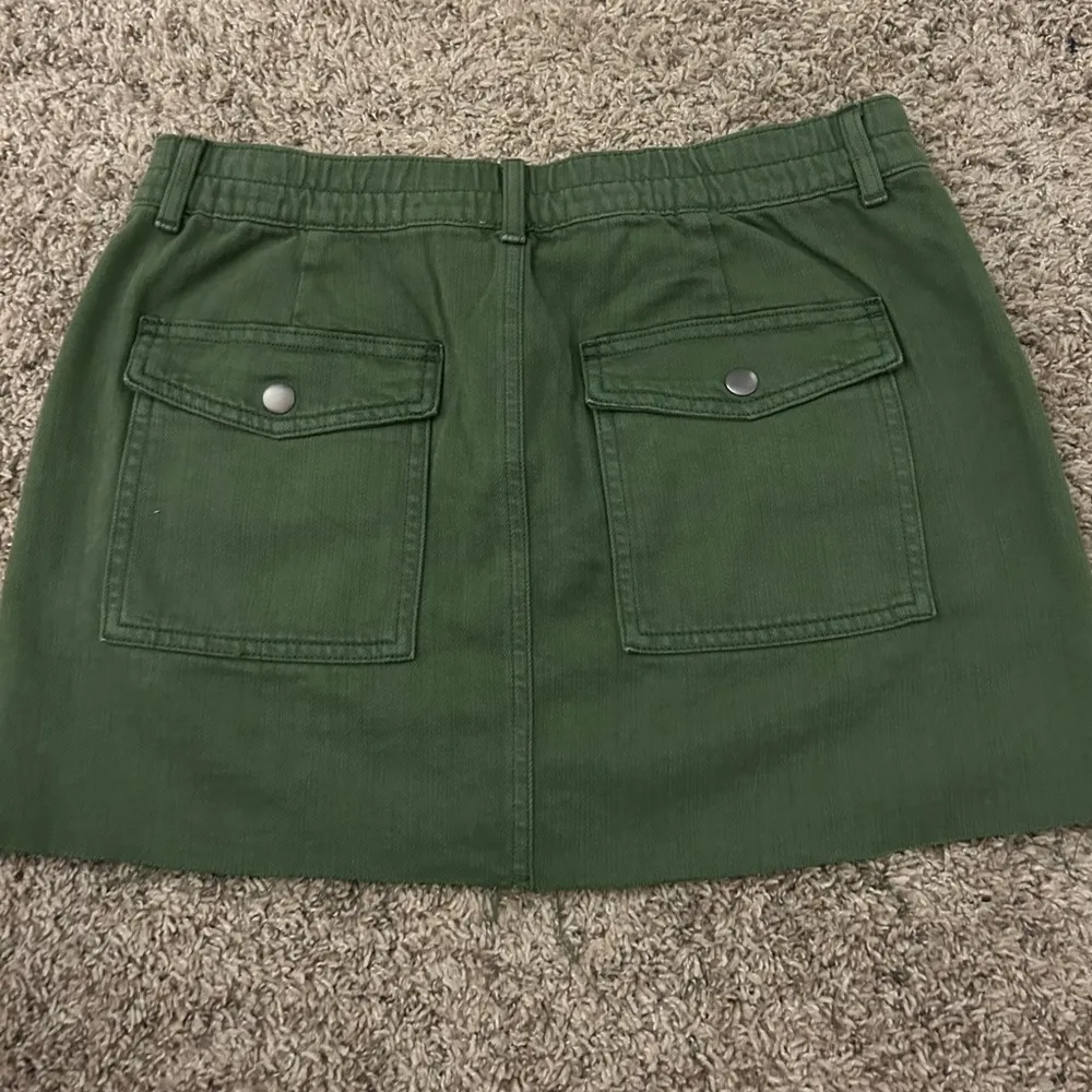 Green cargo skirt - Image 2