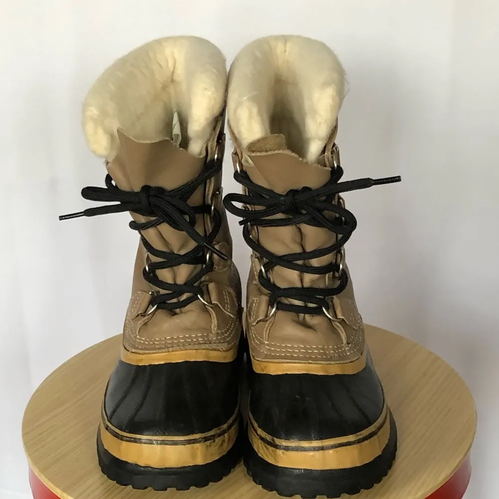 Sorel women’s Caribou boots size 5 - Image 2
