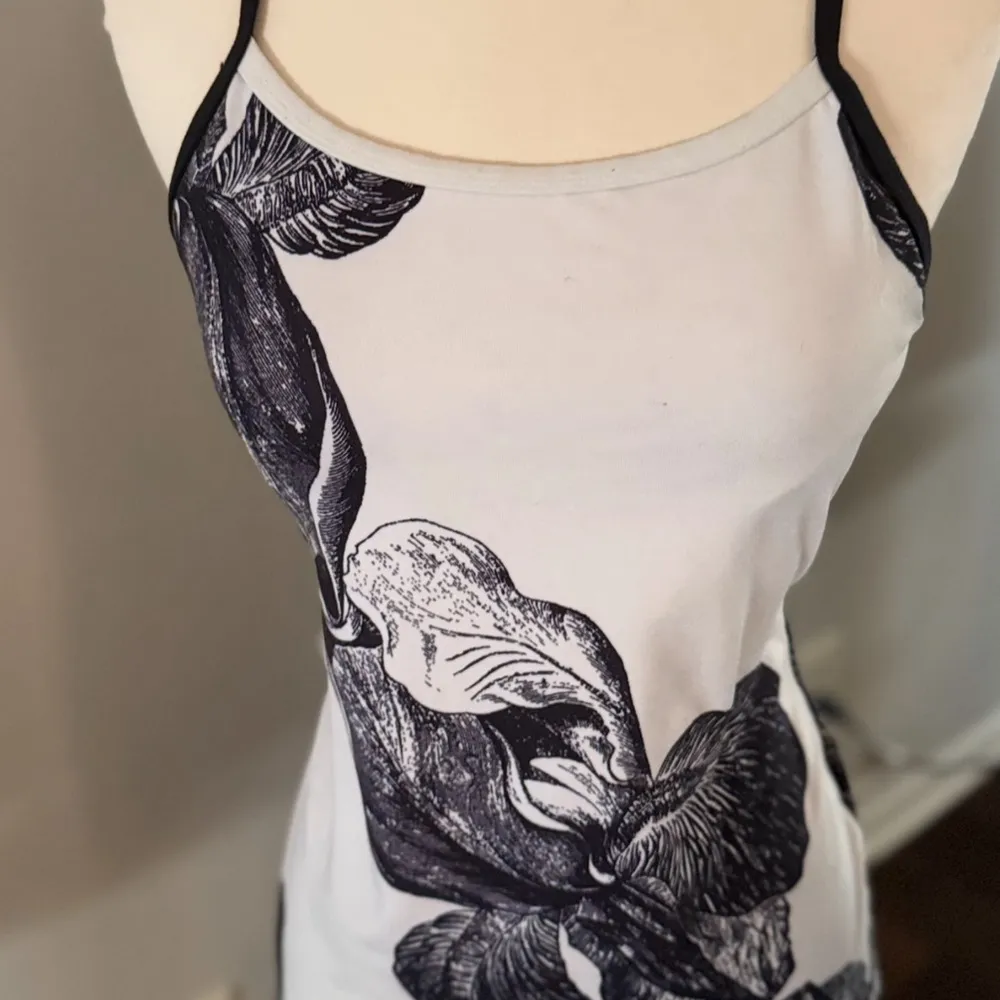 POWER Y TANK in White with Black Floral Print - Image 5