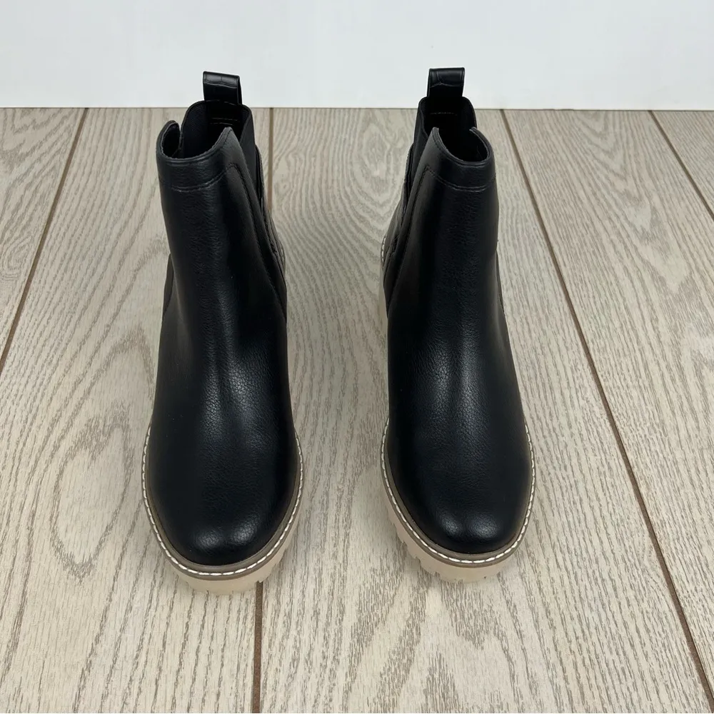 DV Dolce Vita Women's Rielle Chelsea Lug Sole Booties 7M Black Exotic $70 Size 7 - Image 3