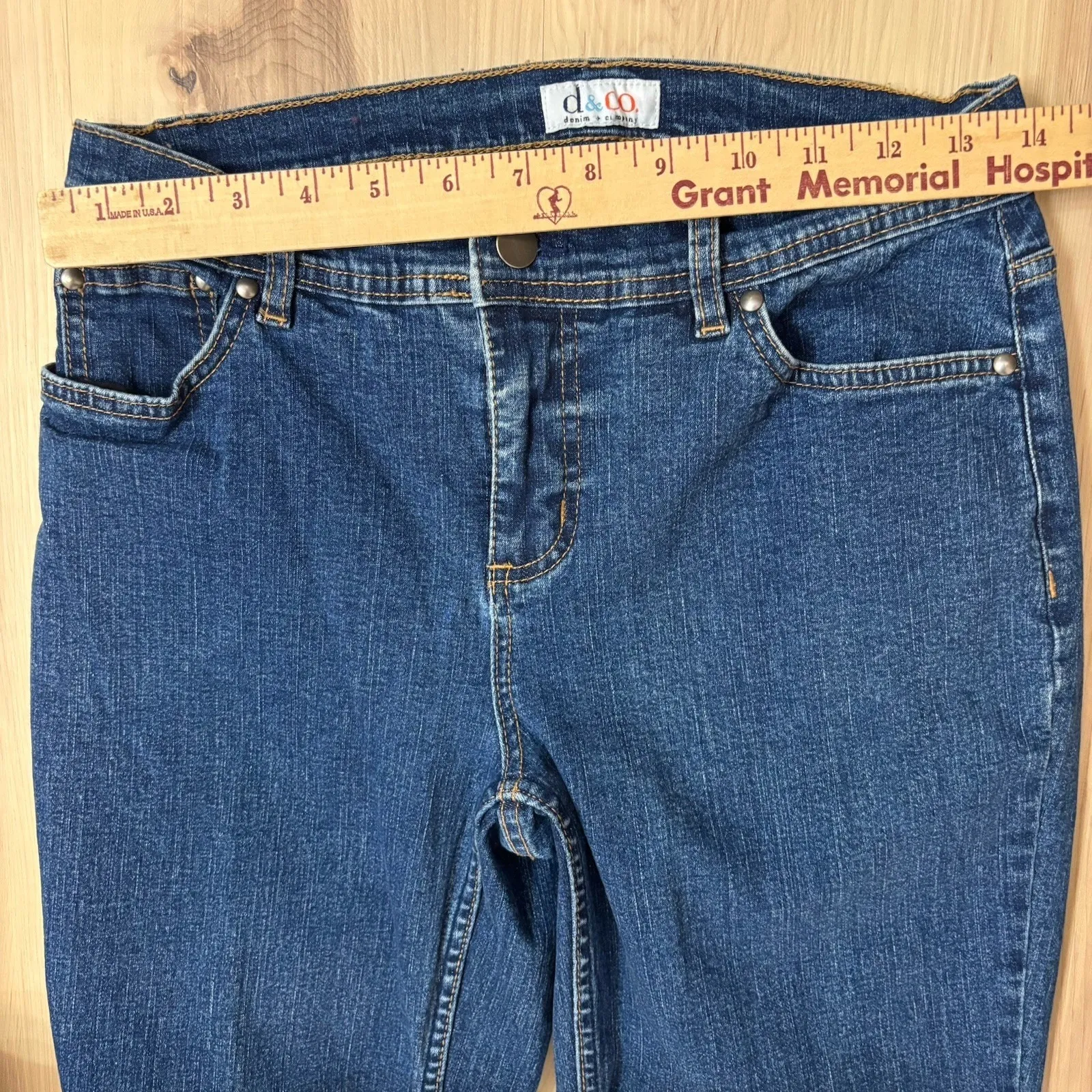 Denim and Company Bootcut Jeans‎ 6P Blue Denim Dark Stretch Mid Rise mom Jean - Image 5