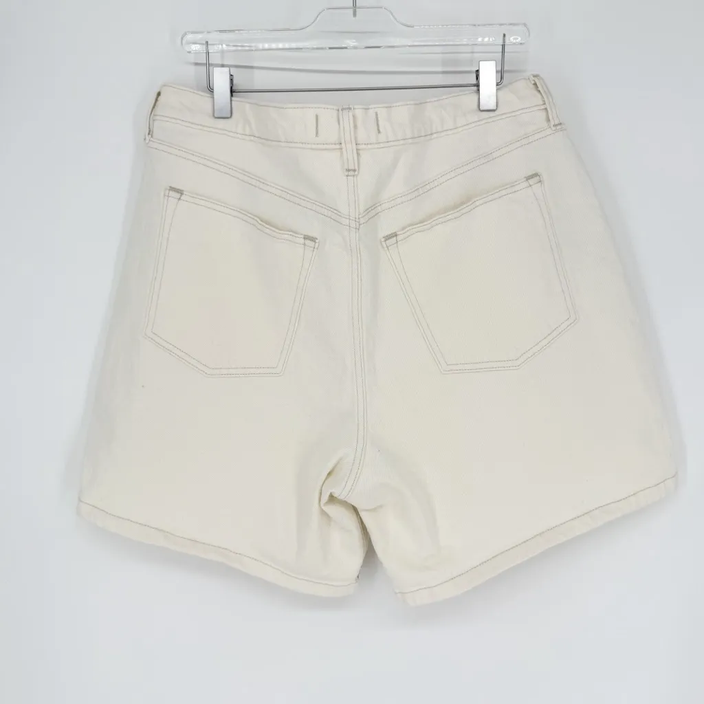 Abercrombie & Fitch The 7” Dad High Rise Shorts 33 Cream - Image 3