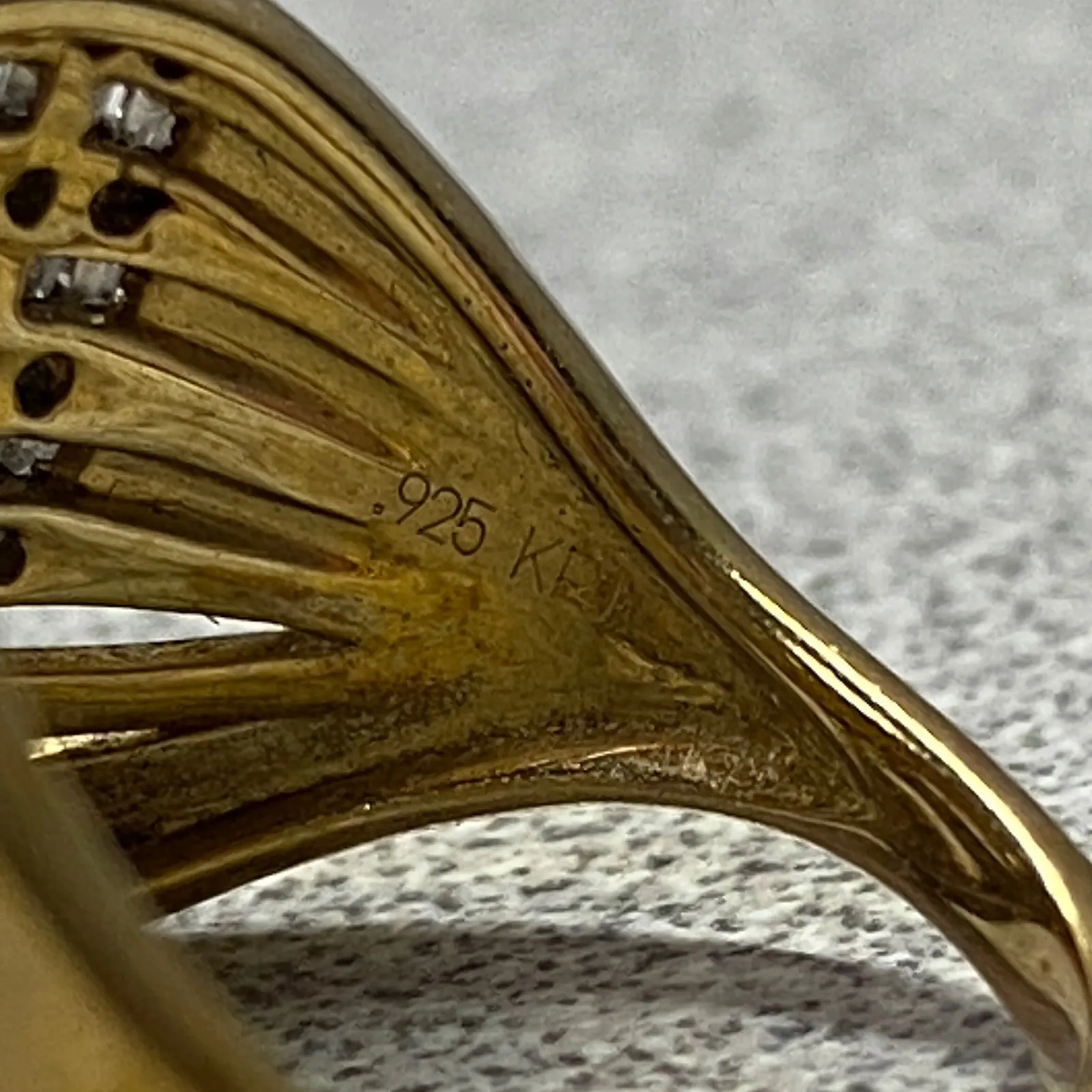 925 Gold Over Sterling Diamond Infinity Ring Round Sparkle Statement Band Size 6 - Image 5