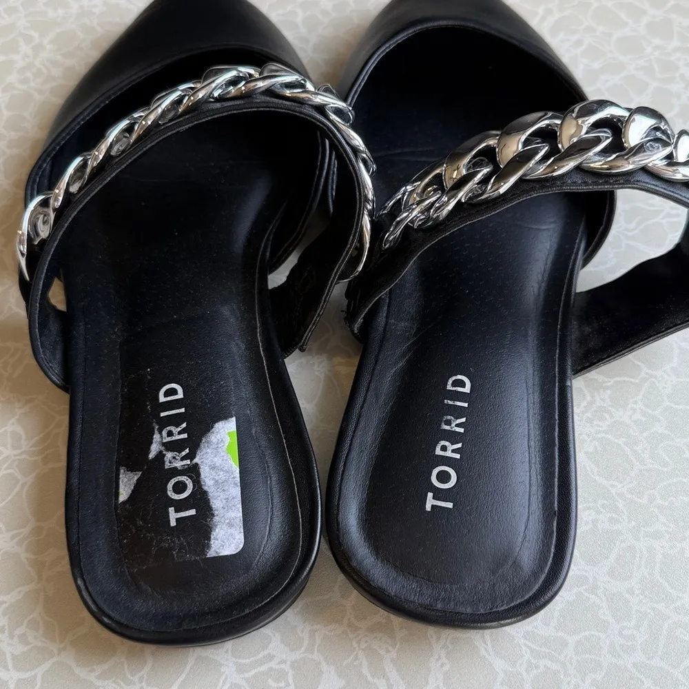 Torrid Black Pointed Toe Mules with Chunky Silver Chain Embellishment Womens 6 - Image 5