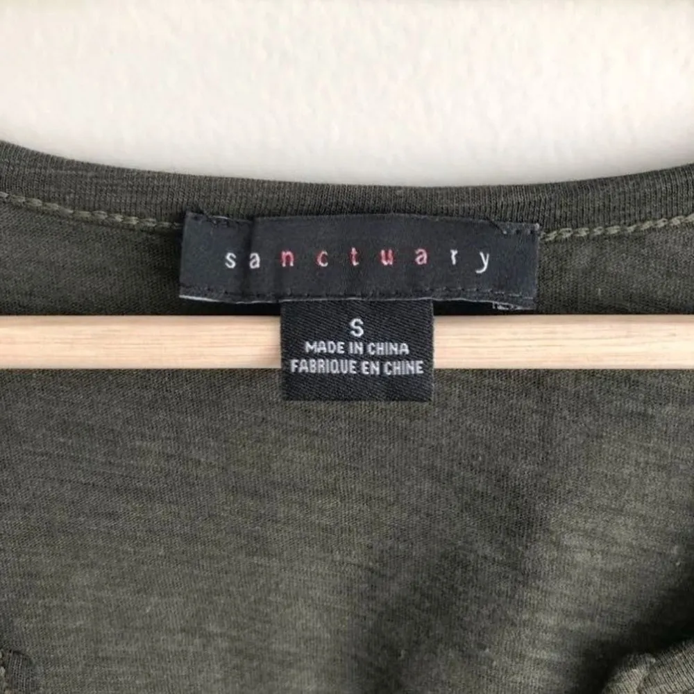 Sanctuary Green Camo Print Short Sleeve T-Shirt Women's Size Small S - Image 2