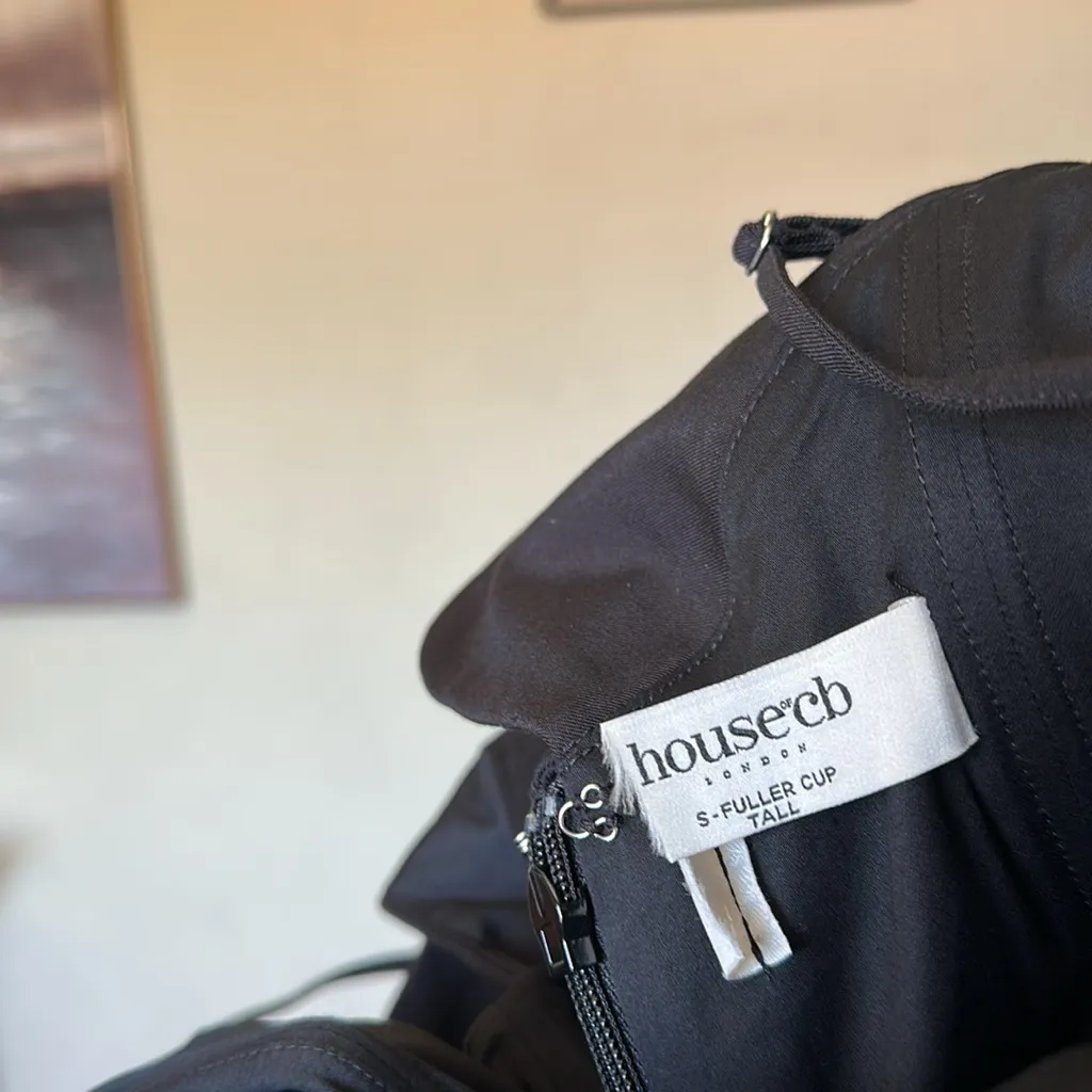 House of CB‎ S D-DD Tall Elida’ black off shoulder mini dress NWOT - Image 5