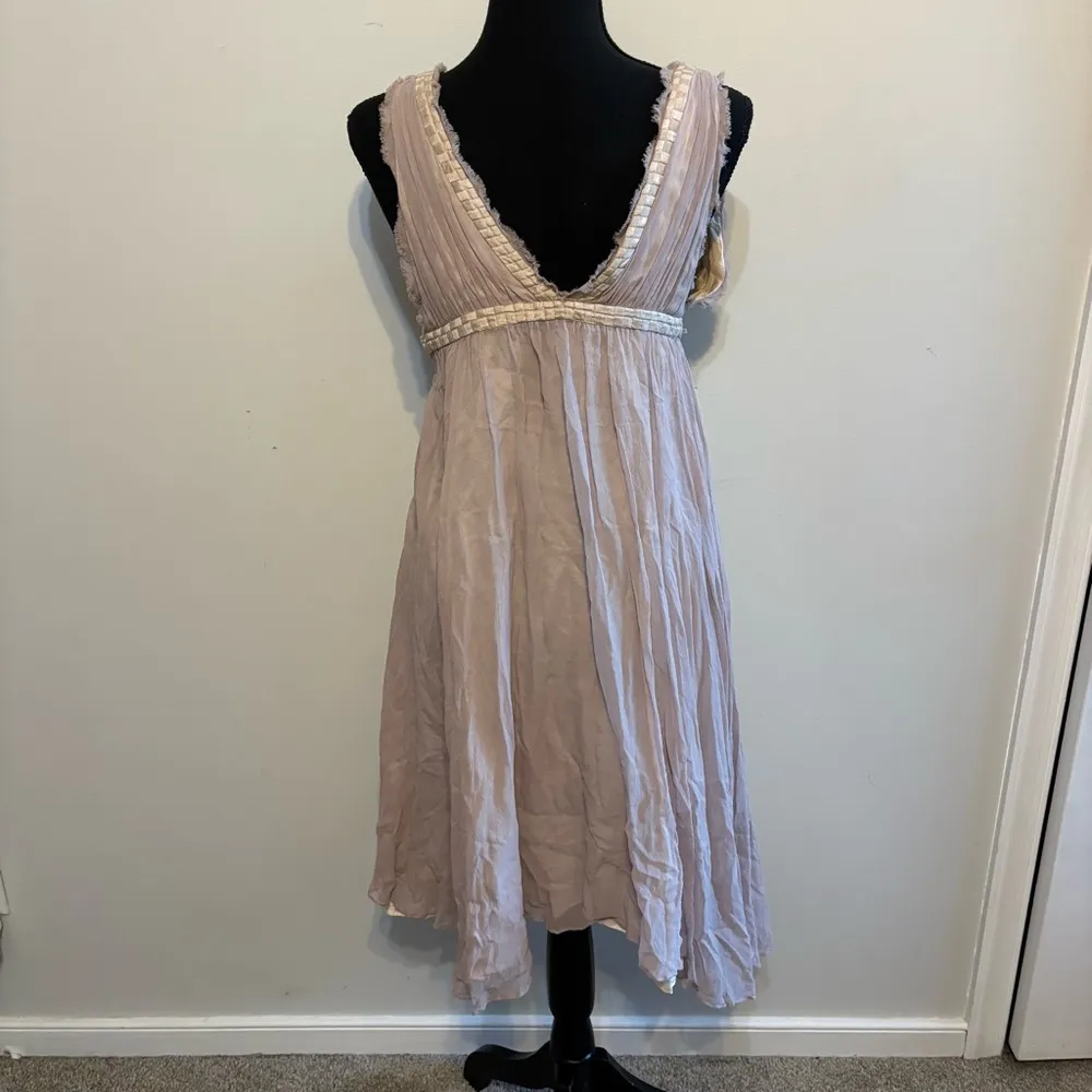 Camilla and Marc Baby Doll V Neck Low Cut Formal Silk Dress AU 10 / US 6 Purple - Image 4