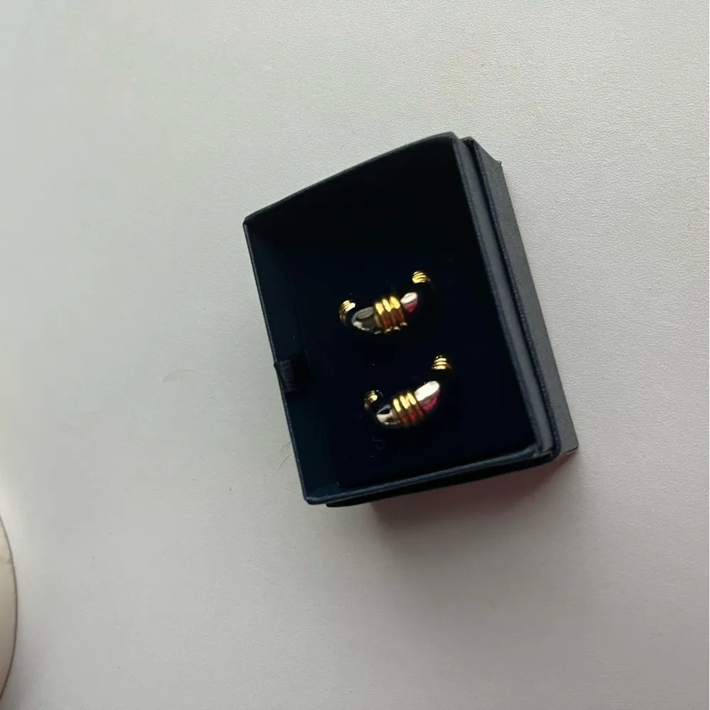 NEW Two Toned Hoop Earrings Silver Gold - Image 2