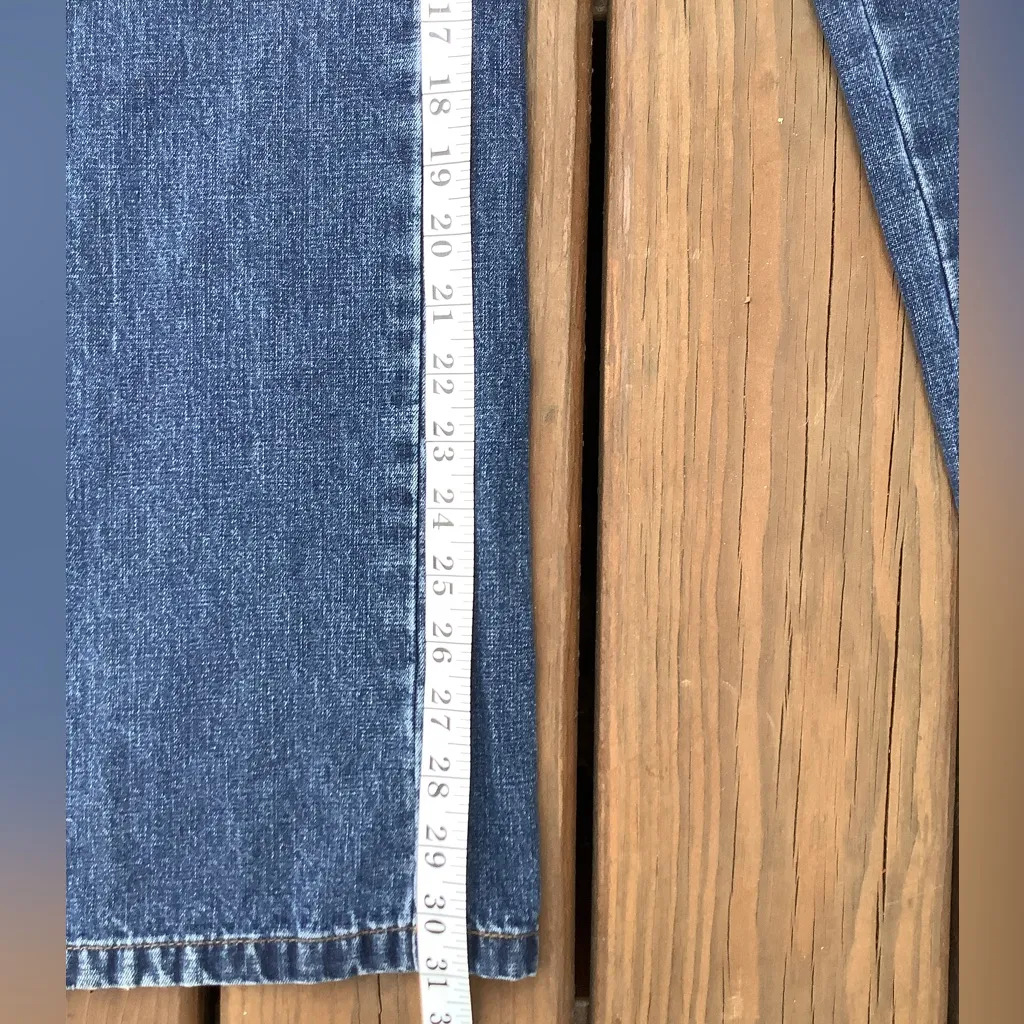 Ladies DKNY high rise jeans 🌷 - Image 10