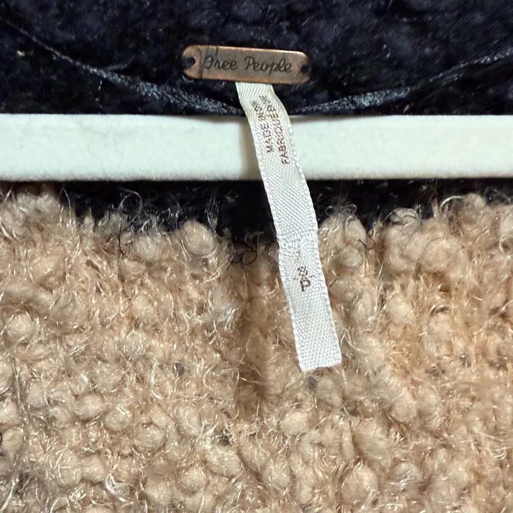 Free People Marshmallow Cardigan Sweater Oversized Chunky Knit Taupe/Black Sz S - Image 6